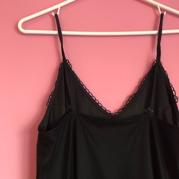 Red Rose Floral Appliqué Midi Dress - Picture 5 of 10